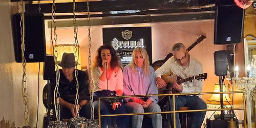 Muziek Onder de Toren - Nova Mae