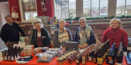 March\u00e9 de Noel avec un stand de "La semaine acadienne"
