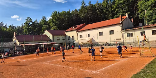 Volejbalov\u00fd turnaj 4+2 na Val\u0161e