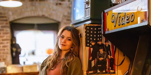 Callista Jade and the Gemstones at Floating Goat Brewery