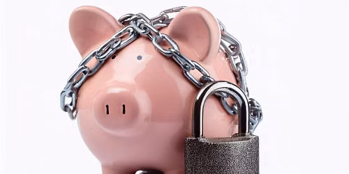 Unlocking Capital: An Owner's Guide to Funding a Small Business