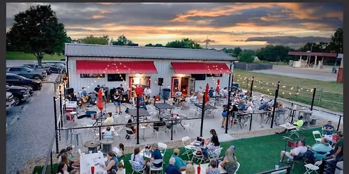teeter @ Red Door Bar & Grill