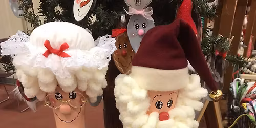 Dis-N-Dat Crafters at the 54th Annual Invitational Christmas Crossroads