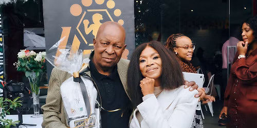 Bringing sexy back woman in Boxing