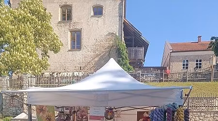 Fr\u00fchlingsmarkt auf Burg Frauenstein