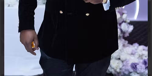 Celoshow Masquerade Gala with\u201d Vayb \u201c