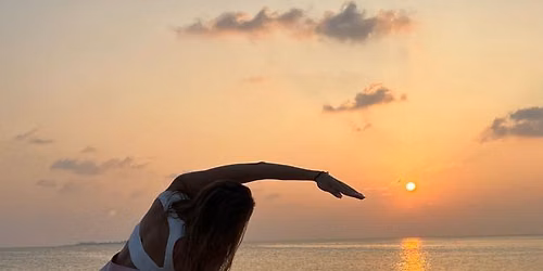 Yoga \u00e0 la plage 