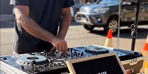 Friday DJ Sunset: HoH