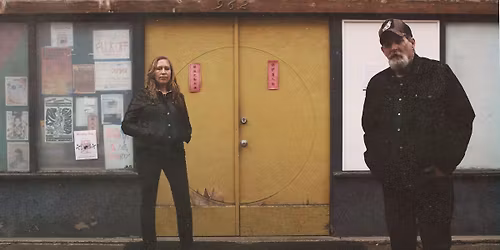 Earth + Nata\u0161a Grujovi\u0107 & Steve Moore \u2022 Club Wintercircus