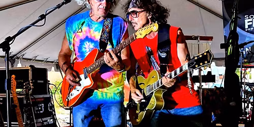 Magic Bus at Fountain Walk Street Sounds