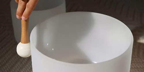 Sound meditation sound bath with crystal bowls