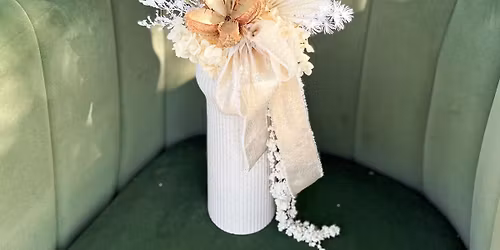 Christmas Dried Floral Arrangement Workshop 18th Dec- YEPPOON