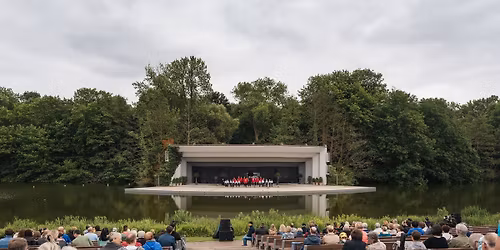 Seeb\u00fchne am Sonntag