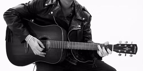 Live music with Michael Leslie