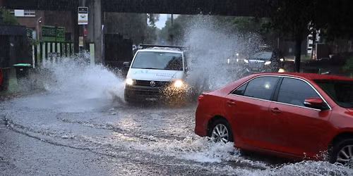 Parking Singin' In The Rain - Nepean