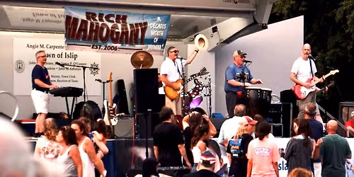 Seaside Sally\u2019s at Bay Shore Marina