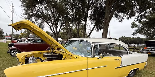 CLASSIC CAR CRUISE IN