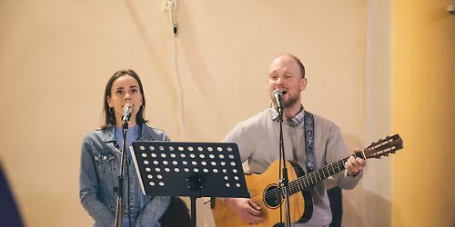 DICS\u0150\u00cdT\u0150 SZENTS\u00c9GIM\u00c1D\u00c1S A CSENDRE HANGOLVA ZENEKARRAL