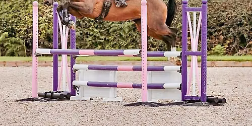 Outdoor Unaffiliated Showjumping ~ ALL WELCOME