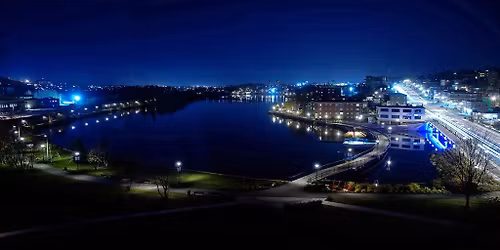 Marathon Sherbrooke Nightlight