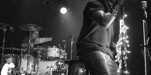 Sevendust Acoustic Show \u2013 LIVE!