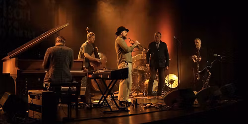 Magnus Carlson & The Moon Ray Quintet