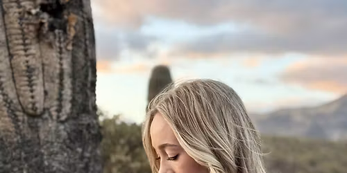 Bobbi Kerr @ Kiki Rae's