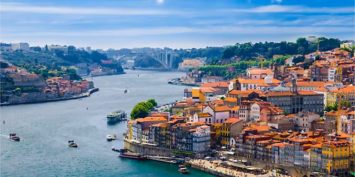 Zar\u00e1ndoklat Fatim\u00e1ba Port\u00f3val