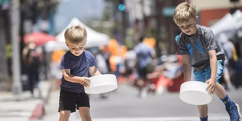 PLAY DAY IN THE PARK: Giant Games