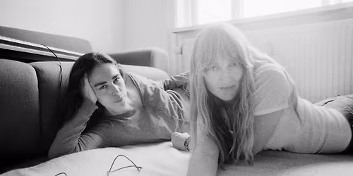 [Esgotado] ZDB apresenta: Smerz \u2018Big City Life\u2019 \u27e1 Girls 96 \u27e1 B.Leza