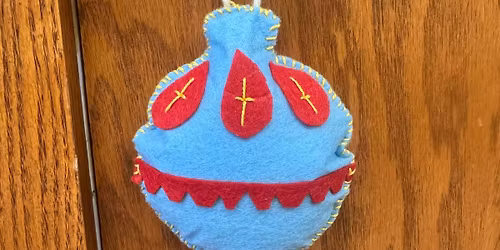 12 Days of Christmas Crafts - Felt ornament
