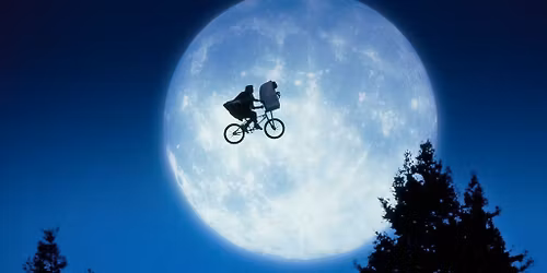 E.T. the Extra-Terrestrial - J\u00f3lapart\u00eds\u00fdning!