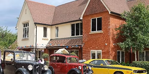 Vintage & Classic Car Show in aid of Dementia UK