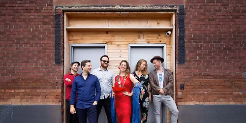 Tamar Ilana and Ventanas