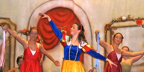 Sn\u00f8 Hvit & de Sju dverger.