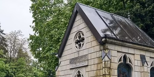 Melaten Friedhof: F\u00fchrung mit allen Sinnen