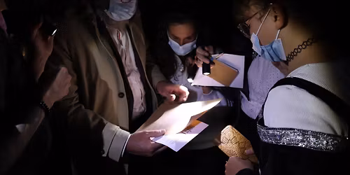 LA NUIT \u00c0 LABANQUE : Jeu de piste \u00e0 la lampe torche