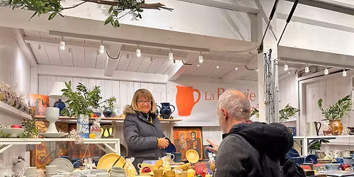Weihnachtsmarkt am Mirabellplatz in Salzburg
