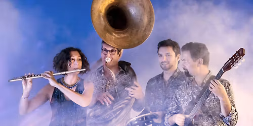 Amina Mezaache & Maracuja