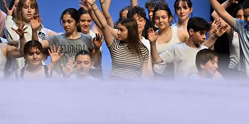 Rencontre r\u00e9gionale des ch\u0153urs d'enfants et d'adolescents \/ Mois Voix d'enfants