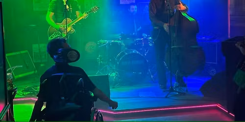 Huckleberry Hounddogs