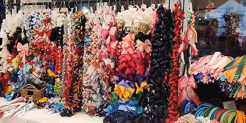 Ladybug Bows will be at Sandi Tree Lighting