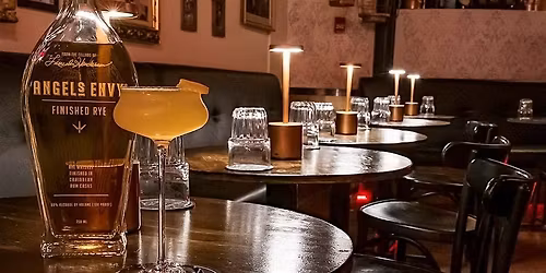 Deeper Connections: Singles' Night with a Twist (Ages 25-35) - MONTREAL