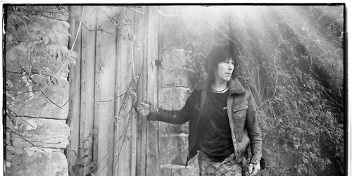 Capturing Truth: An Intimate Portrait of Jeff Beck