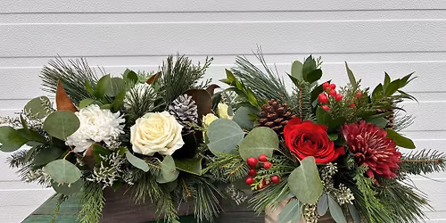 Holiday Wooden Box Centerpiece Class