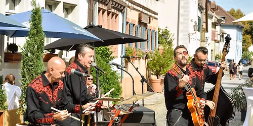 Kr\u00fcger Rockt! (walking) \u2013 Wiesbaden \u2013 vor dem Nassauer Hof