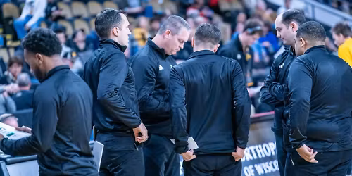 Parking Chattanooga Mocs at Bellarmine Knights Wrestling