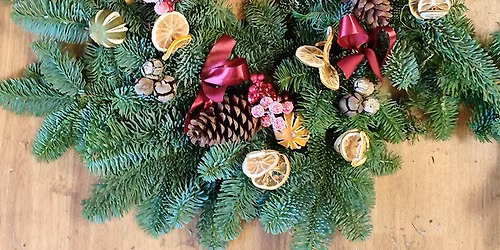 Fun Floristry: Make a Christmas Wreath