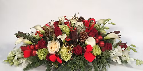 Holiday Floral Centerpiece - Class & Workshop