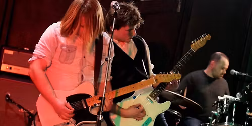 My Status is Quo live at Crossford hall South Lanarkshire